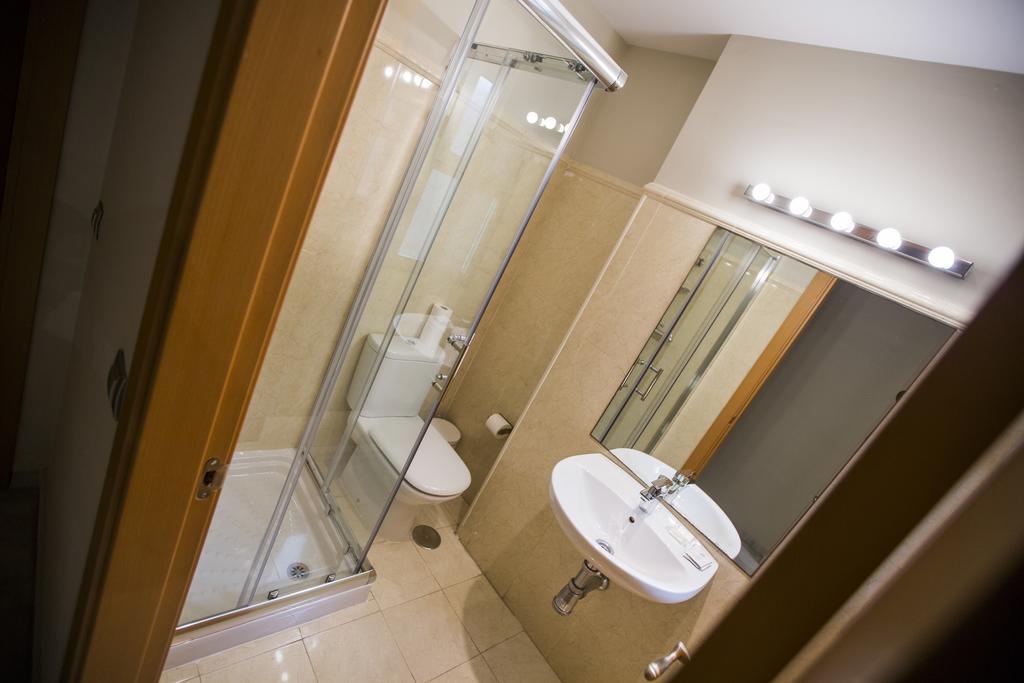 Ab Apartamentos Reding Malaga Exterior photo